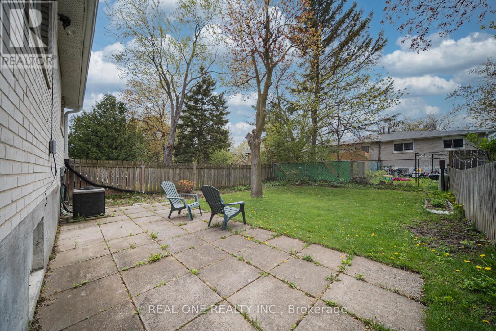 27 Elise Terrace, Toronto, Ontario  M2R 2W9 - Photo 40 - C13128494