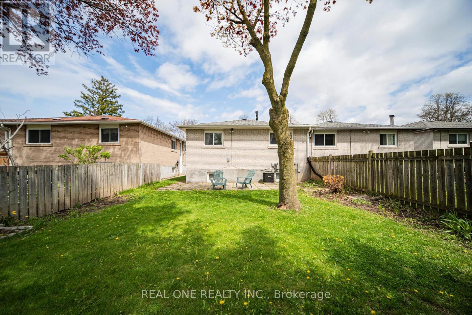 27 Elise Terrace, Toronto, Ontario  M2R 2W9 - Photo 43 - C13128494