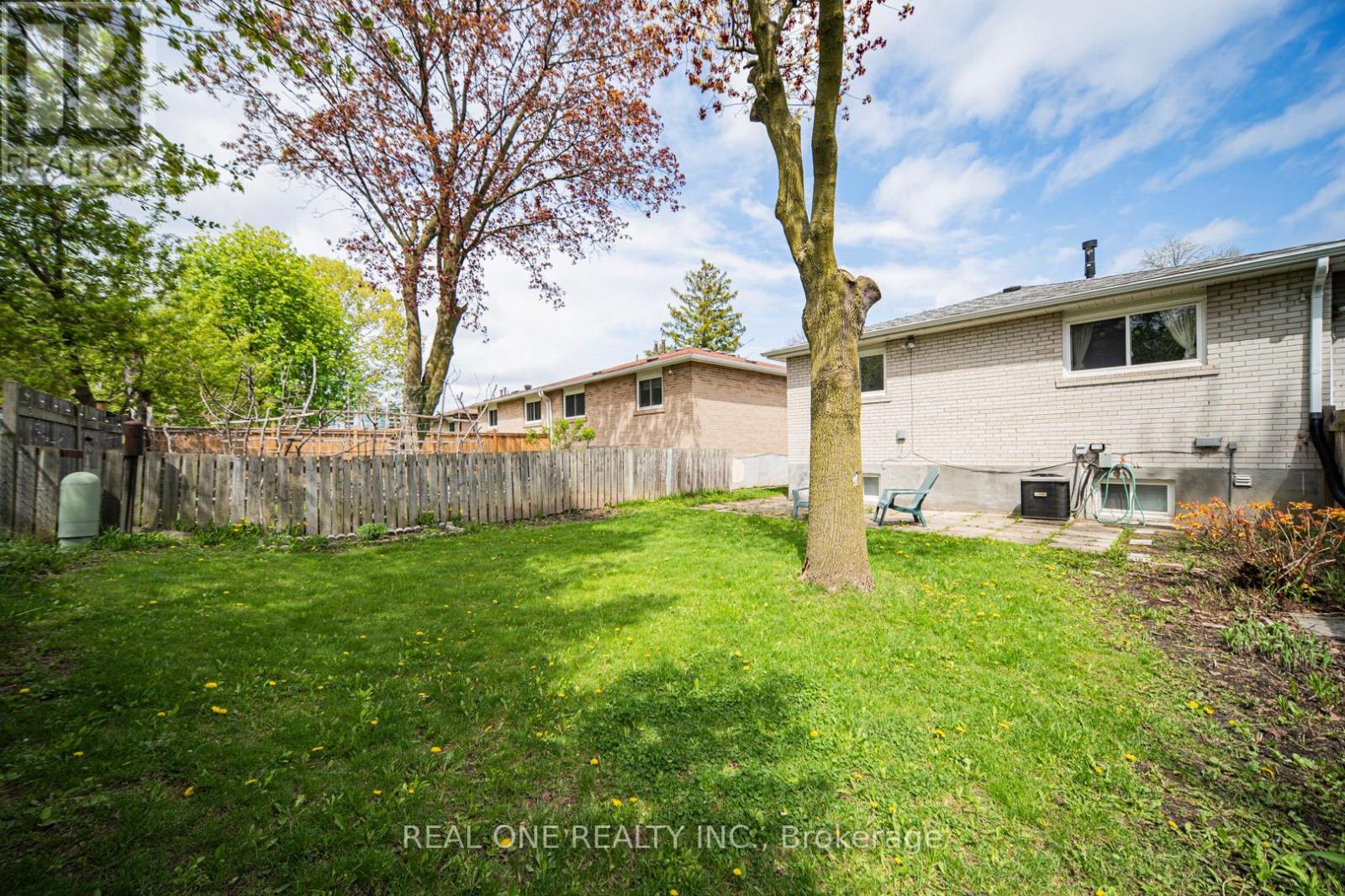 27 Elise Terrace, Toronto, Ontario  M2R 2W9 - Photo 44 - C13128494