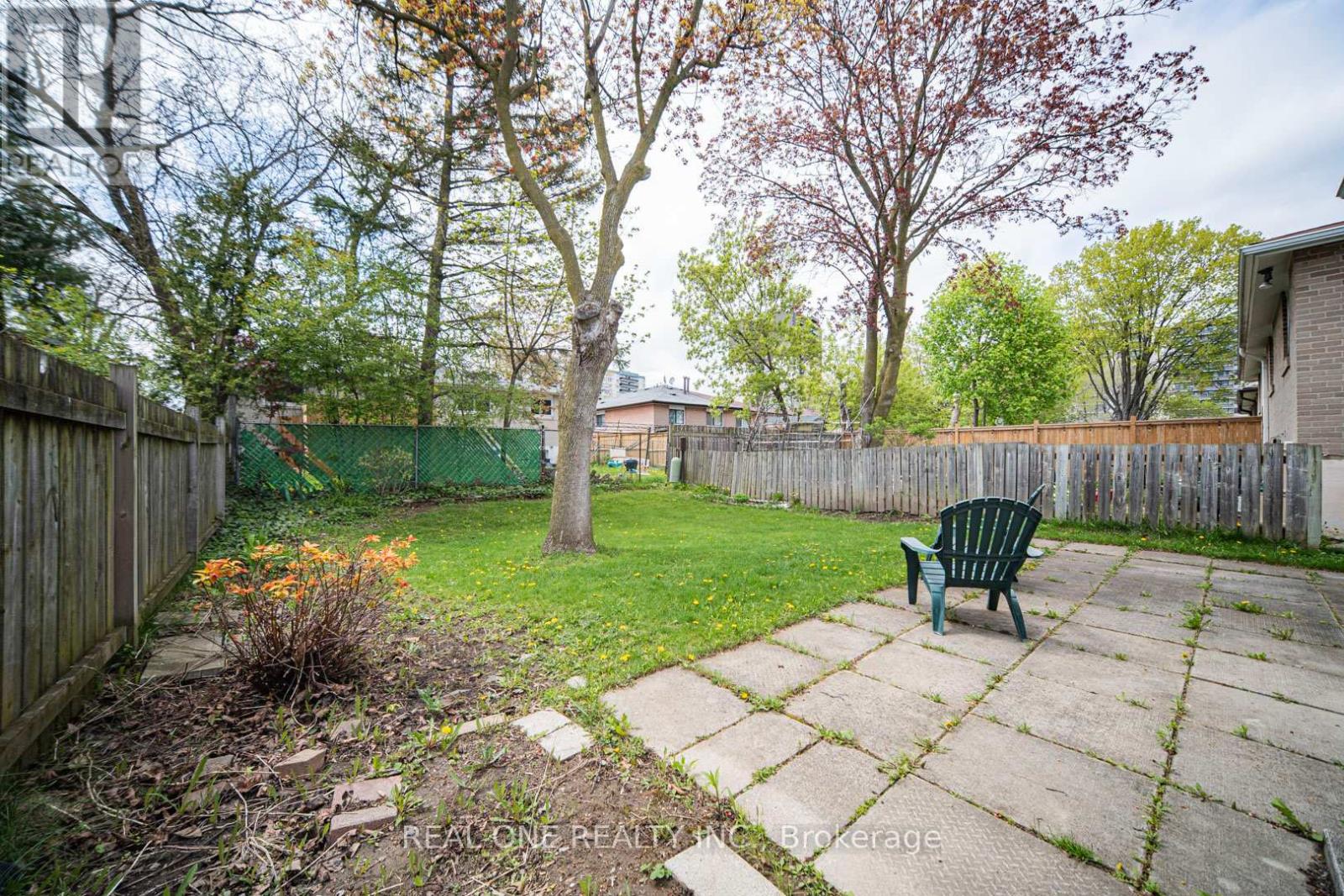 27 Elise Terrace, Toronto, Ontario  M2R 2W9 - Photo 46 - C13128494