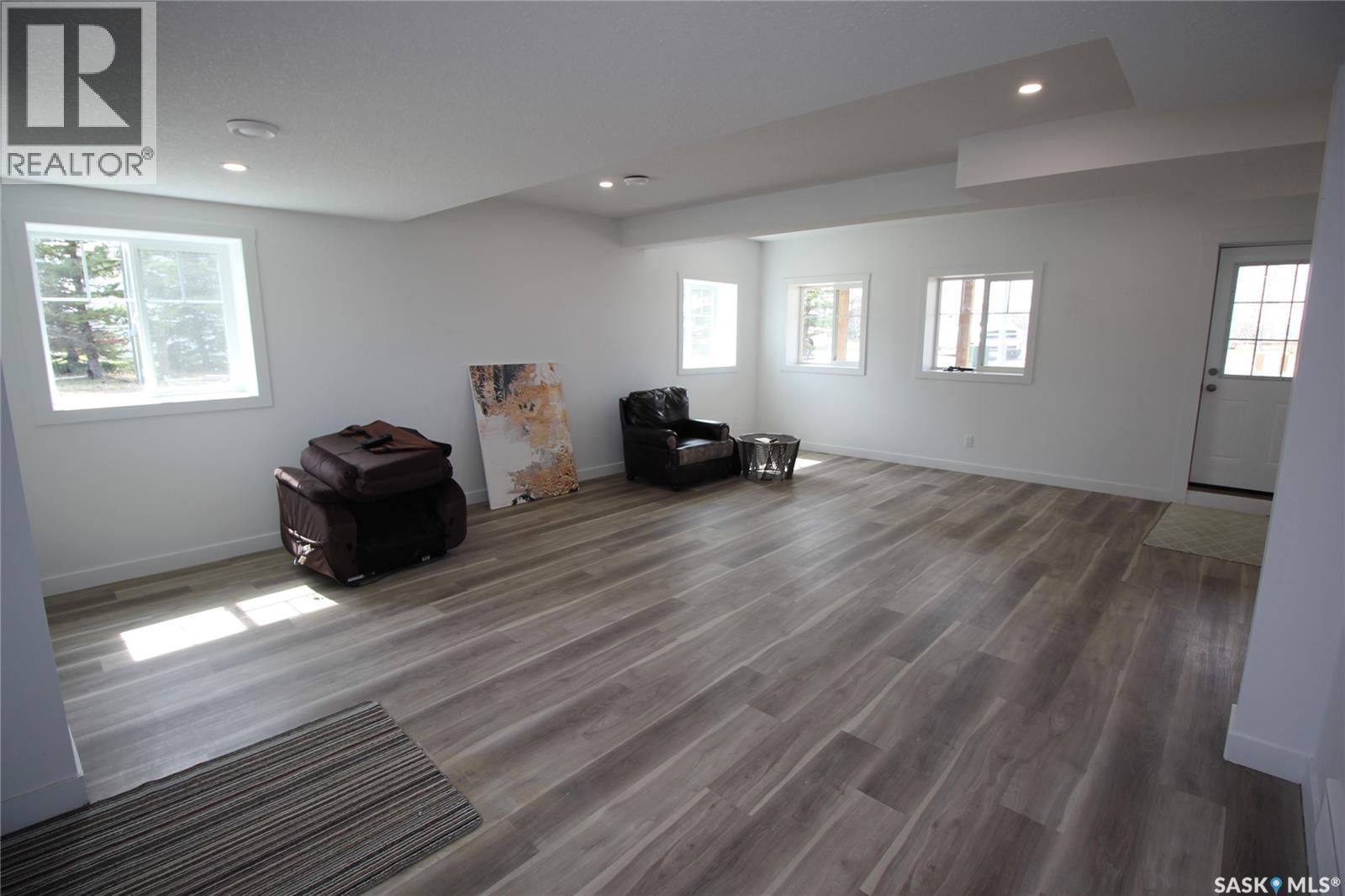 10 Louise Crescent, Katepwa Beach, Saskatchewan  S0G 2K0 - Photo 5 - SK035932