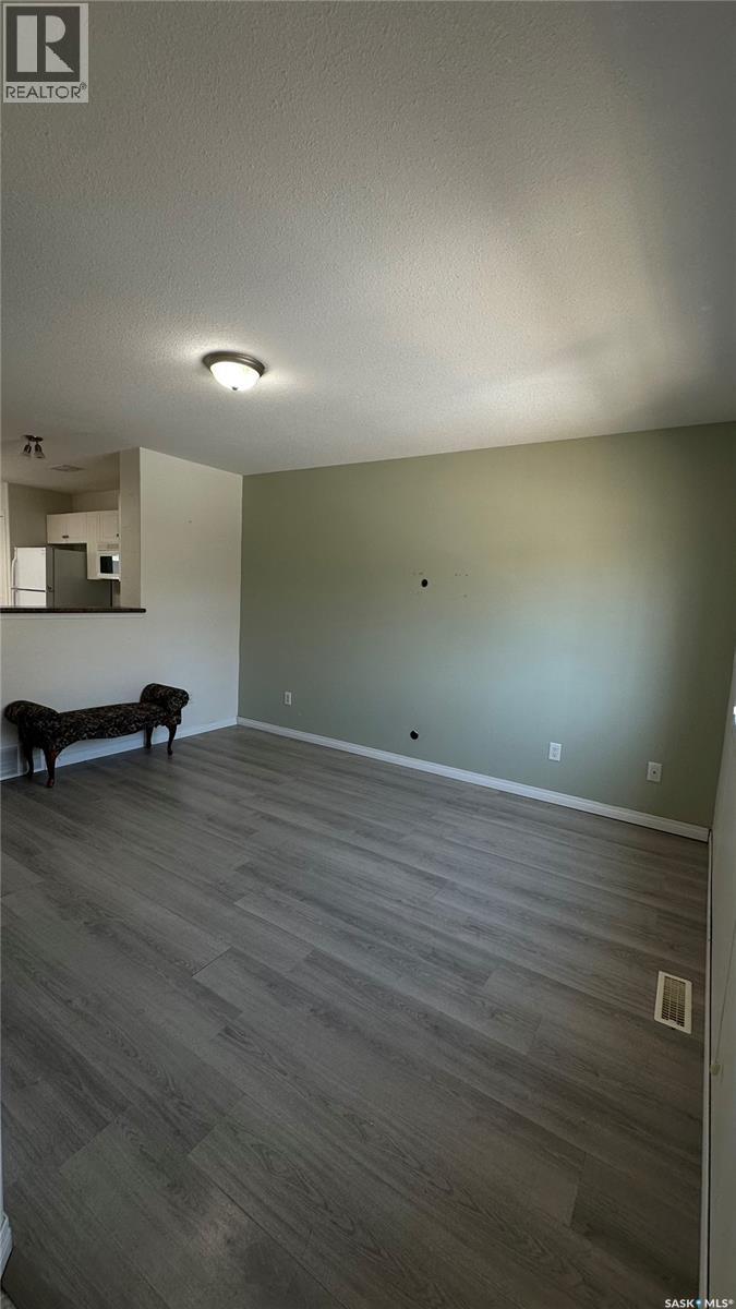 13 1437 1st Street, Estevan, Saskatchewan  S4A 2X5 - Photo 3 - SK035928
