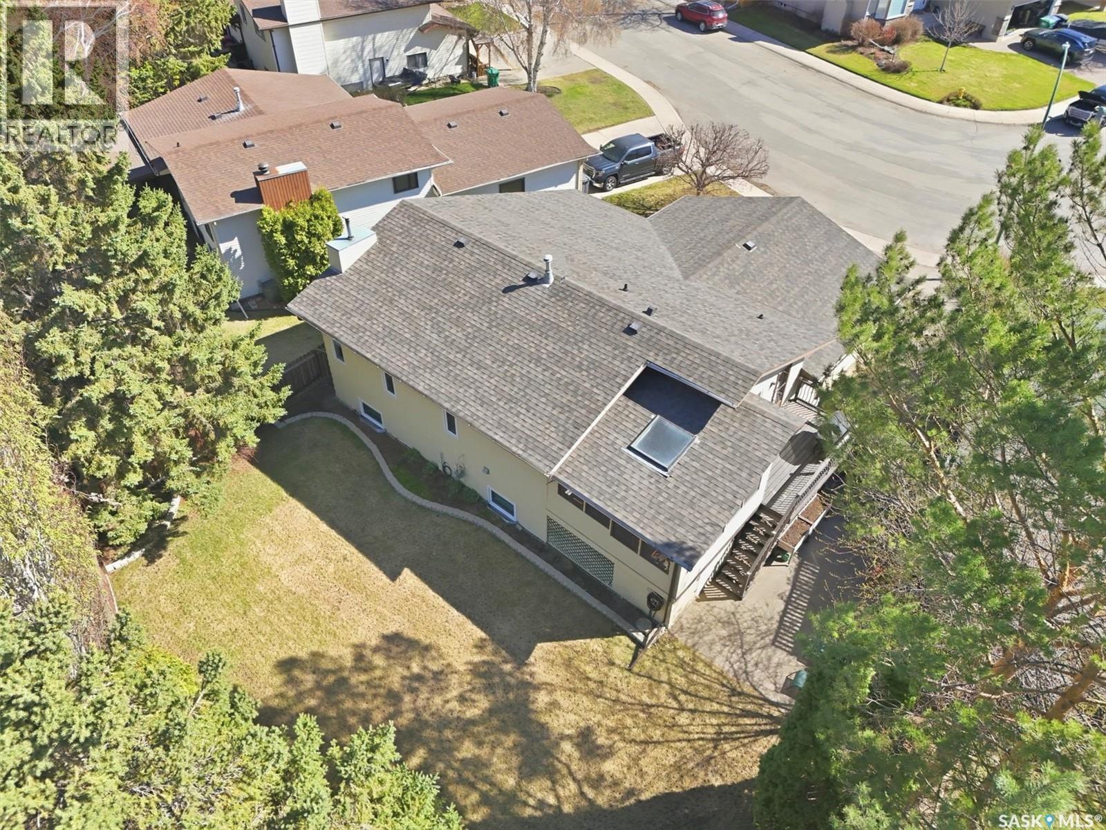 203 Gustin Crescent, Saskatoon, Saskatchewan  S7K 6G8 - Photo 5 - SK035780