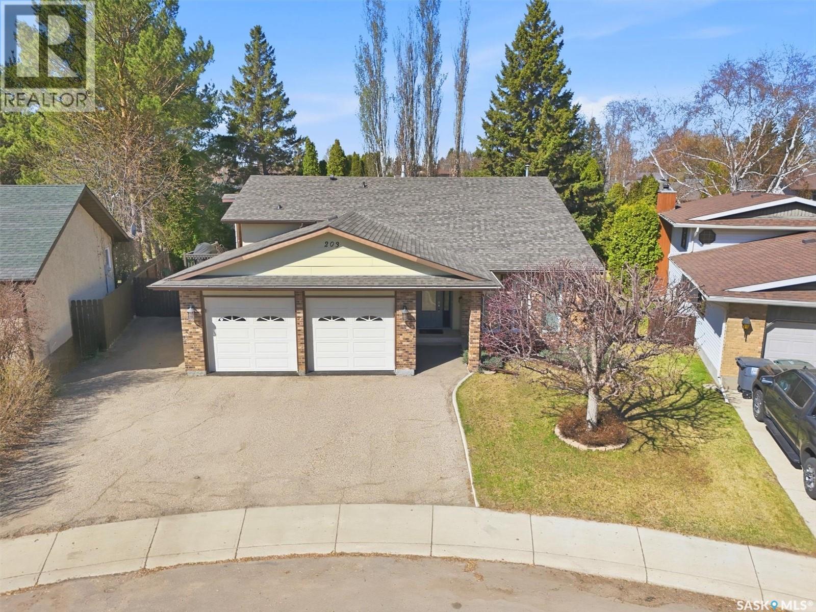 203 Gustin Crescent, Saskatoon, Saskatchewan  S7K 6G8 - Photo 53 - SK035780