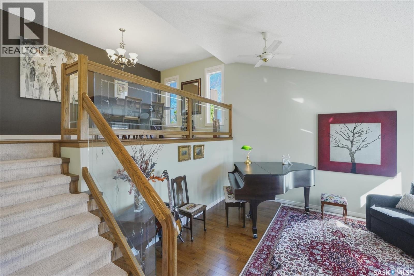 203 Gustin Crescent, Saskatoon, Saskatchewan  S7K 6G8 - Photo 7 - SK035780
