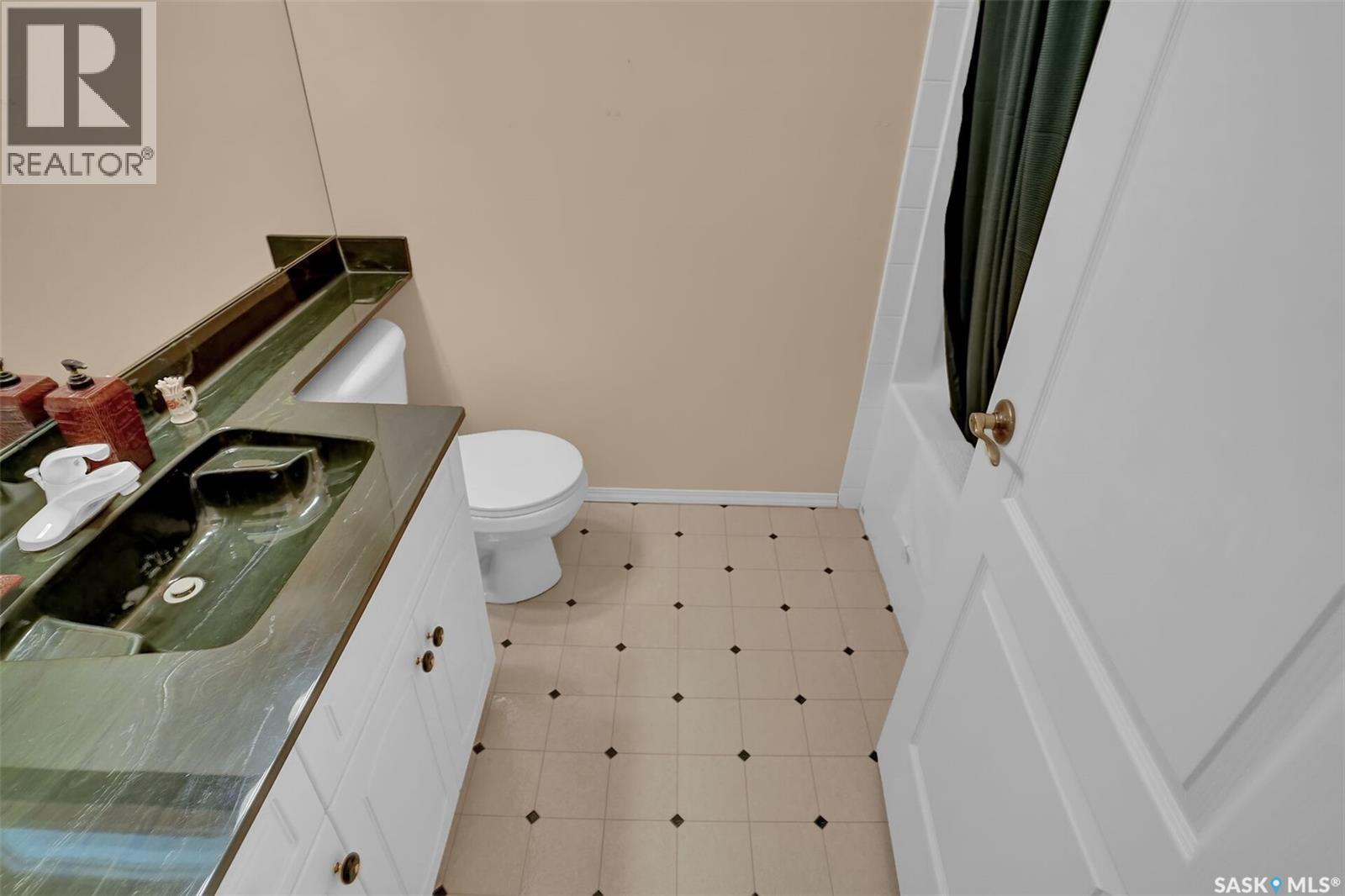 1684 Fenwick Crescent N, Regina, Saskatchewan  S4X 4N4 - Photo 27 - SK035738