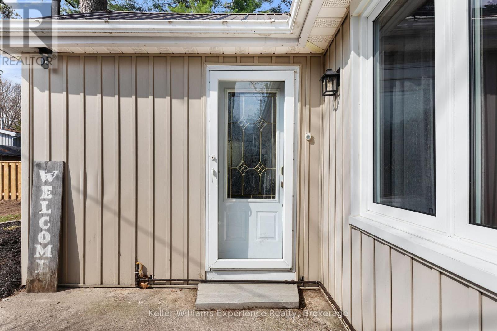 2256 South Orr Lake Road, Springwater, Ontario  L0L 1P0 - Photo 8 - S13126034
