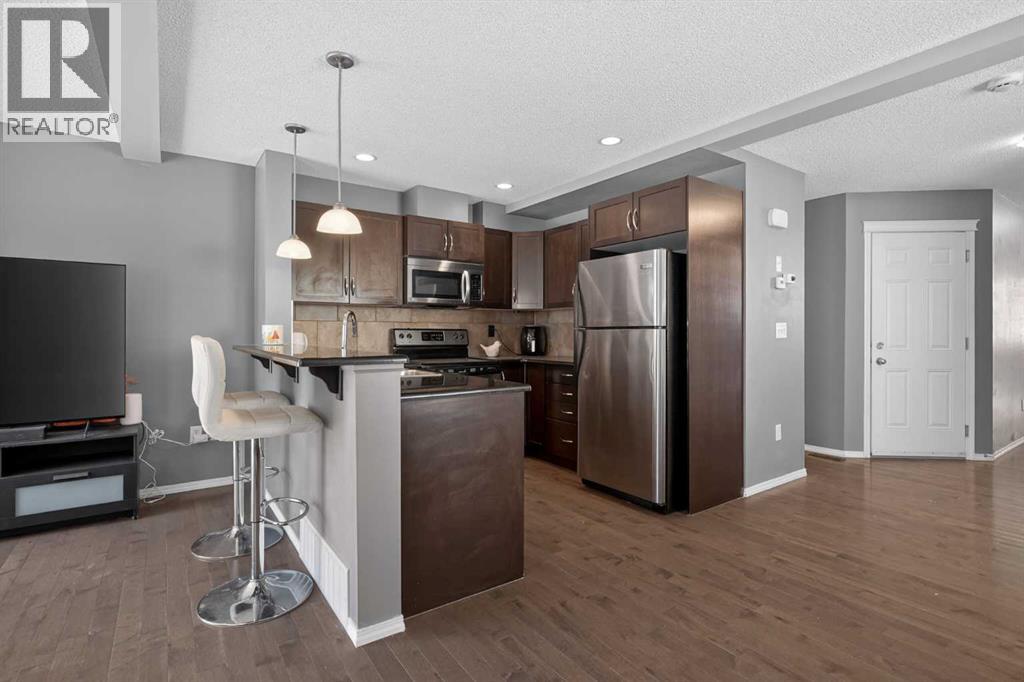 51 Country Village Villas Ne, Calgary, Alberta  T3K 0L7 - Photo 2 - A2310825