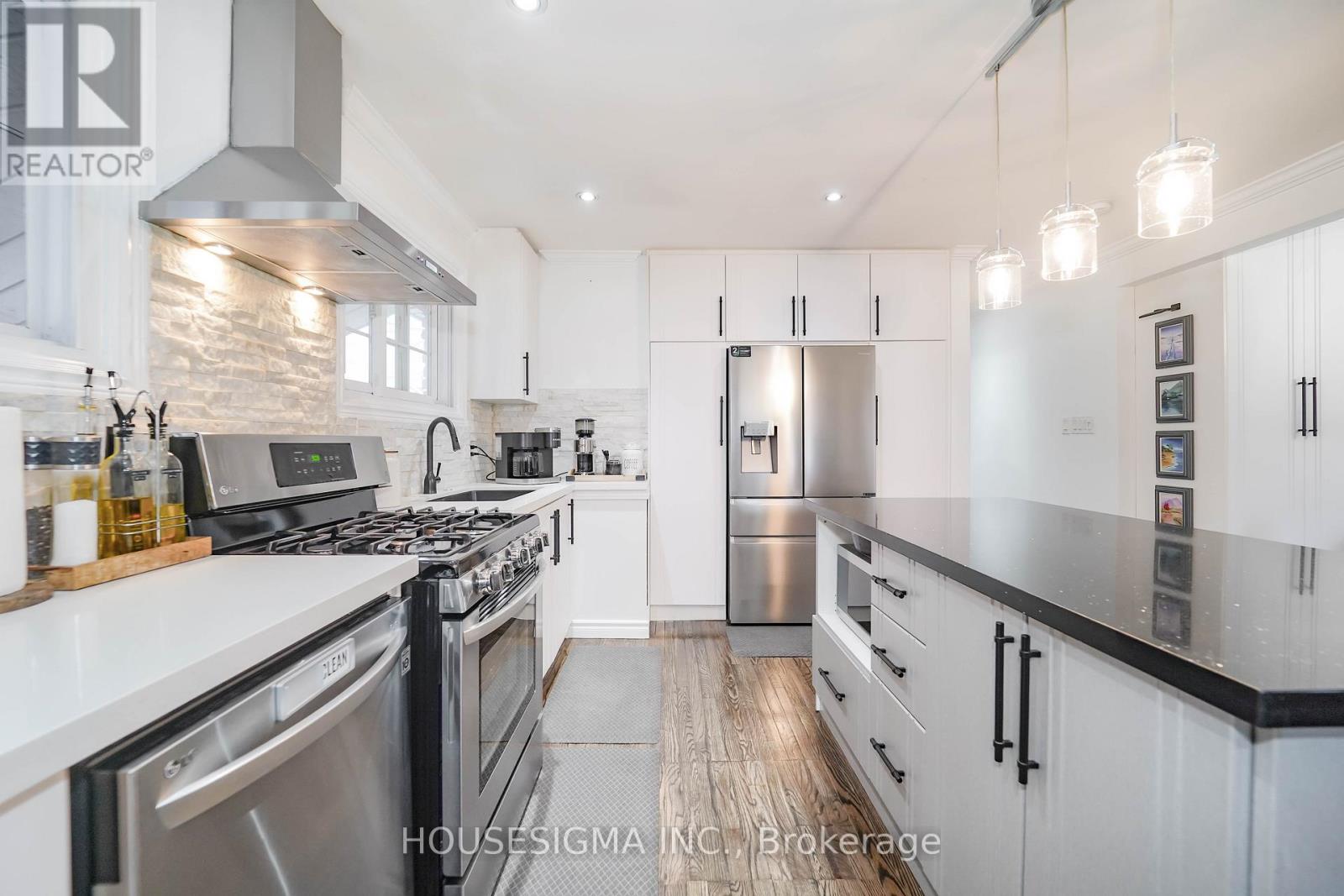 919 Central Park Boulevard N, Oshawa, Ontario  L1G 6V8 - Photo 10 - E13128456