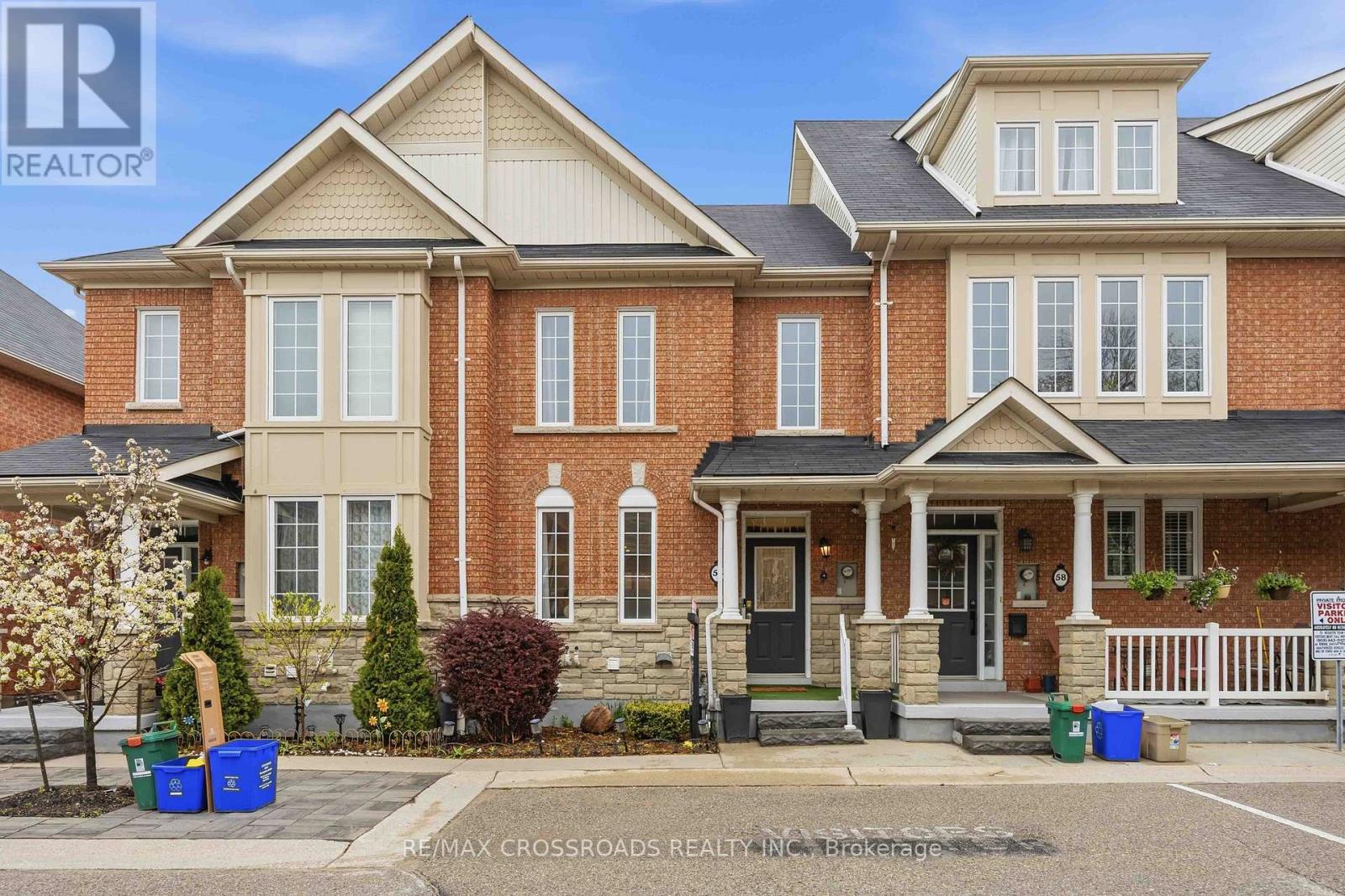 56 TORR LANE, Ajax, Ontario