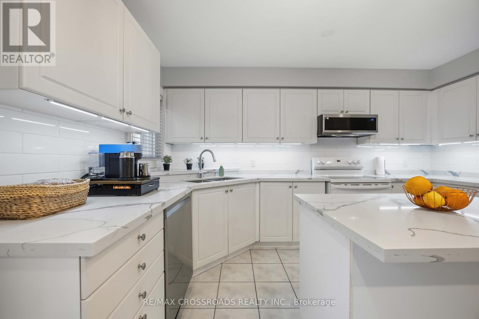 56 Torr Lane, Ajax, Ontario  L1S 7M9 - Photo 12 - E13128458