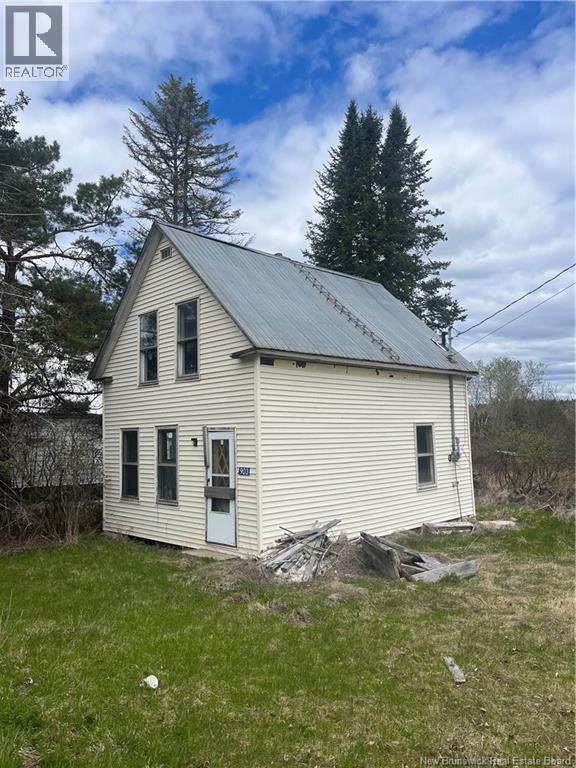 903 Benton Road, Benton, New Brunswick  E7N 2X2 - Photo 3 - NB131208