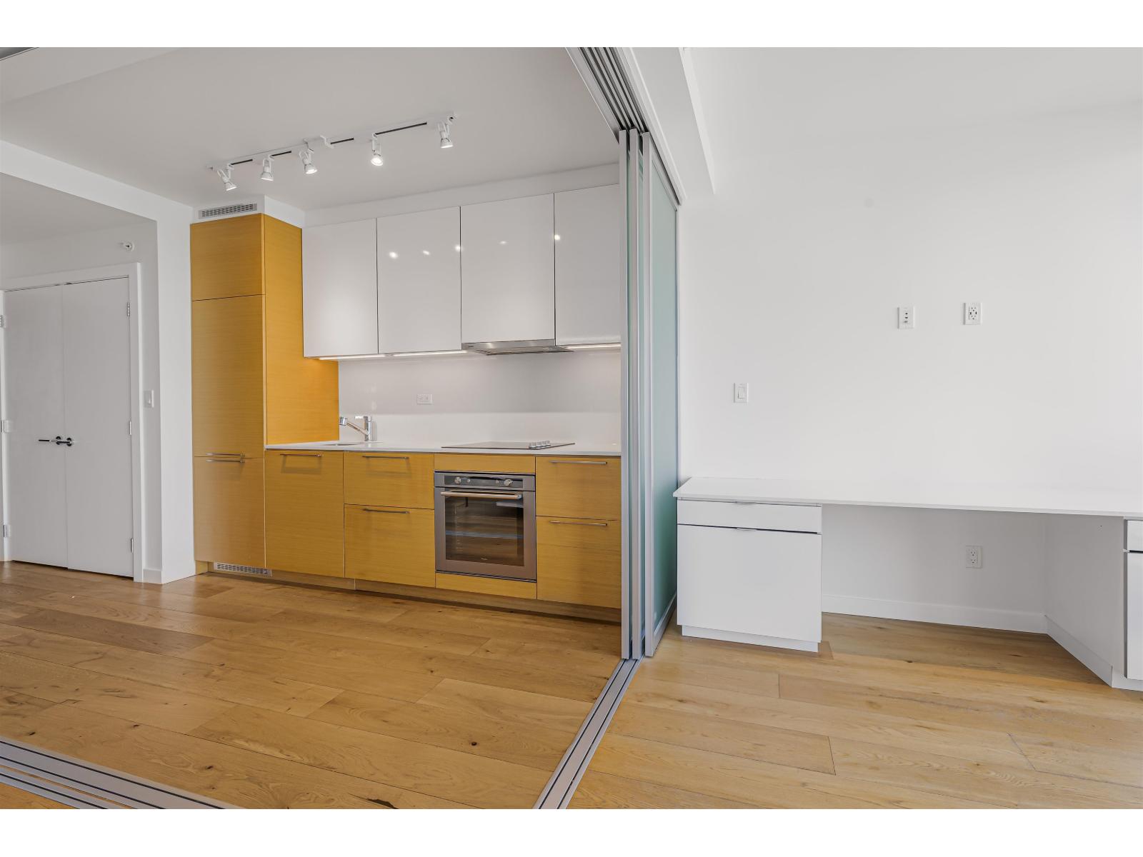 2408 13438 Central Avenue, Surrey, British Columbia  V3T 0N2 - Photo 14 - R3123477