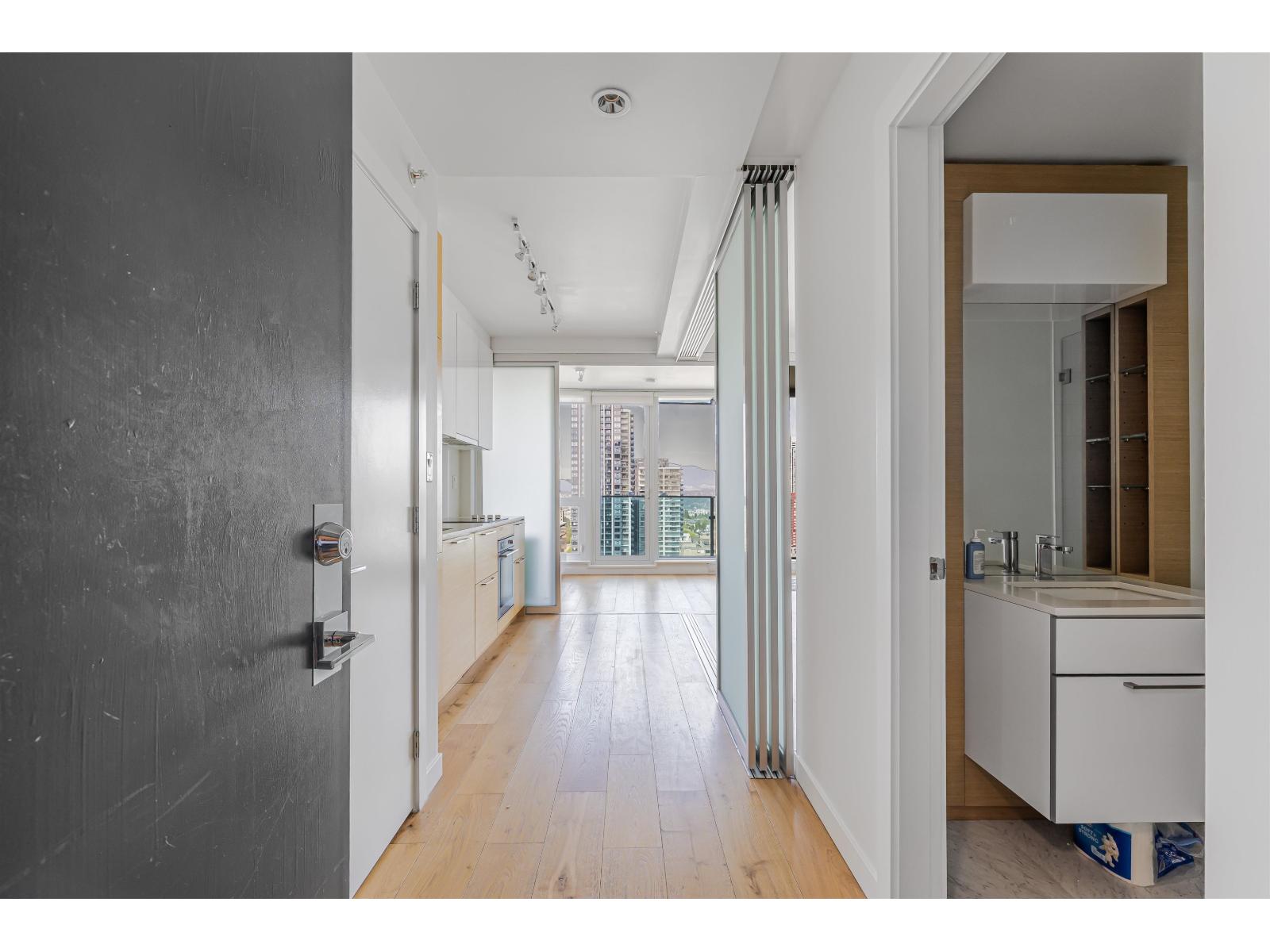 2408 13438 Central Avenue, Surrey, British Columbia  V3T 0N2 - Photo 16 - R3123477