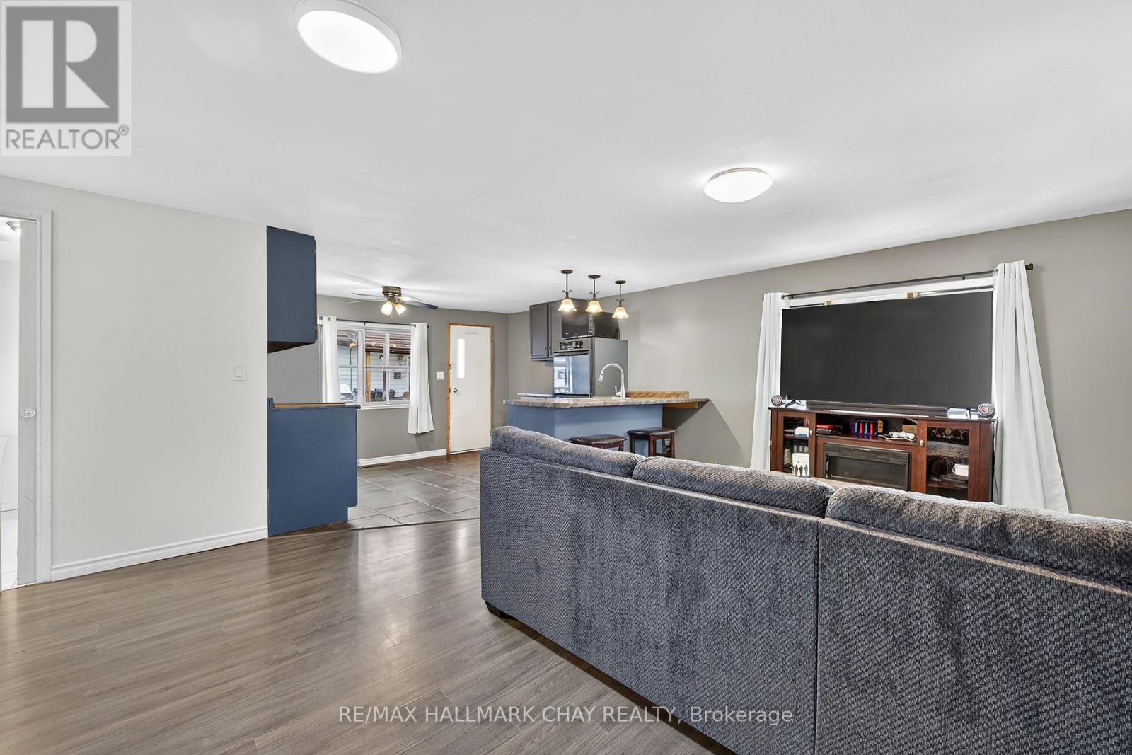 4125 Elaine Street, Severn, Ontario  L3V 0V1 - Photo 6 - S13128468