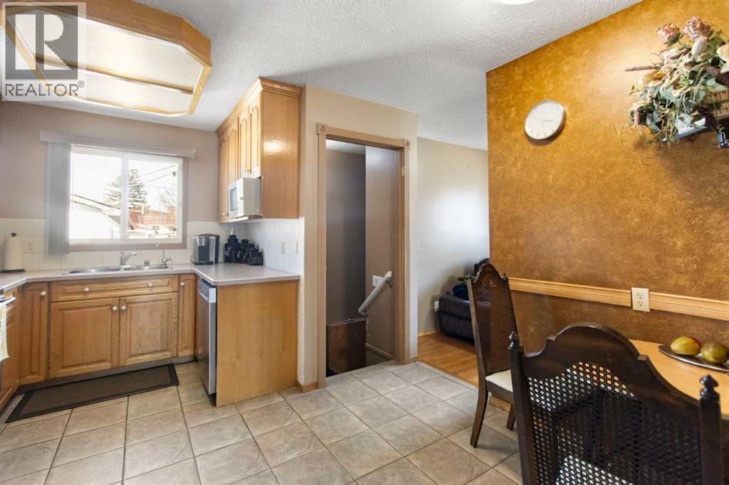 1108 Marcombe Crescent Ne, Calgary, Alberta  T2A 4H7 - Photo 14 - A2303472