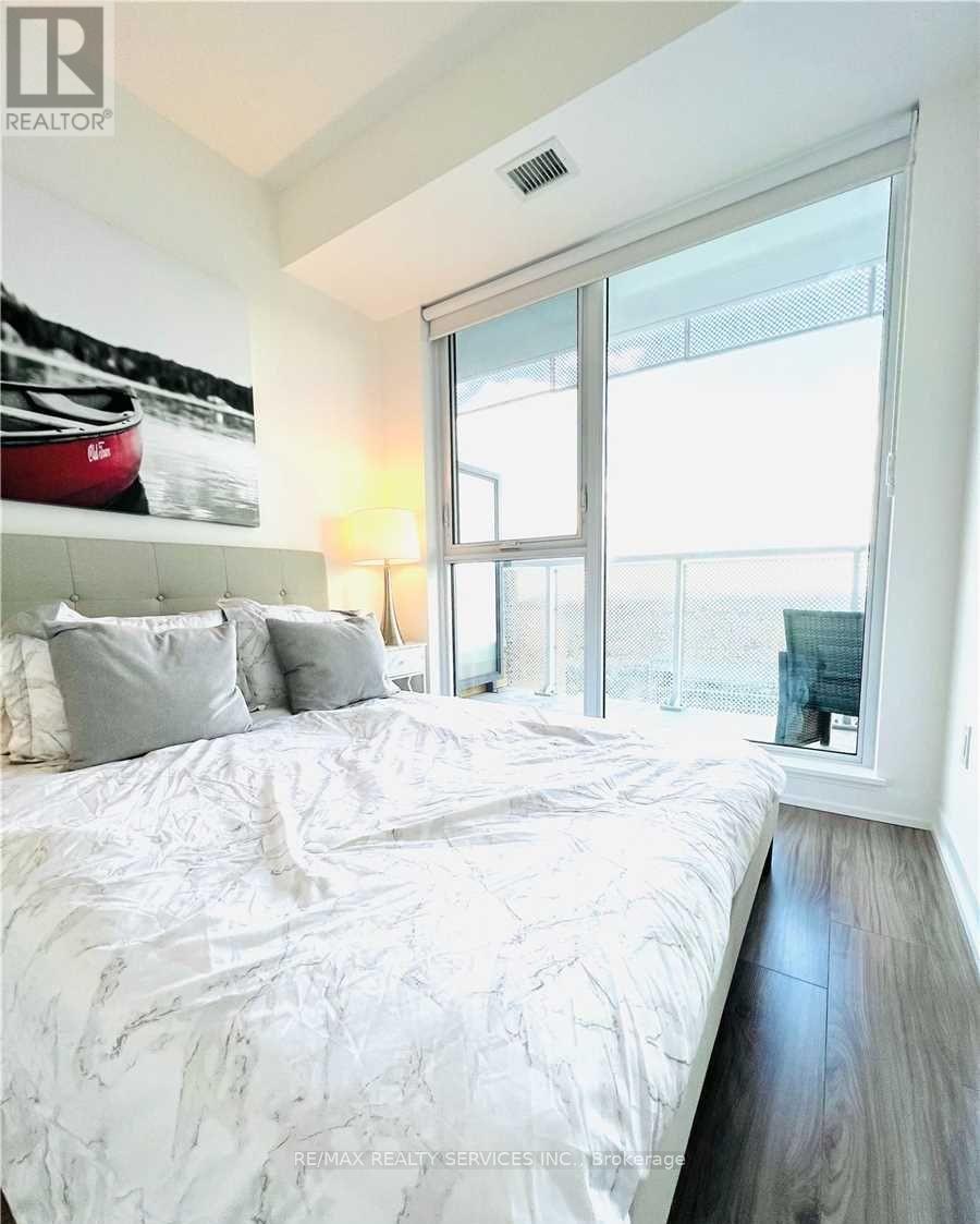 2509 - 4065 Confederation Parkway, Mississauga, Ontario  L5B 0L4 - Photo 12 - W13128400