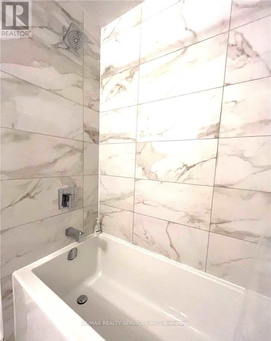 2509 - 4065 Confederation Parkway, Mississauga, Ontario  L5B 0L4 - Photo 5 - W13128400
