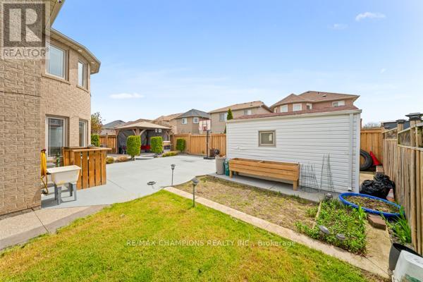 3 Fiddleneck Crescent, Brampton, Ontario  L6R 1R2 - Photo 48 - W13128432