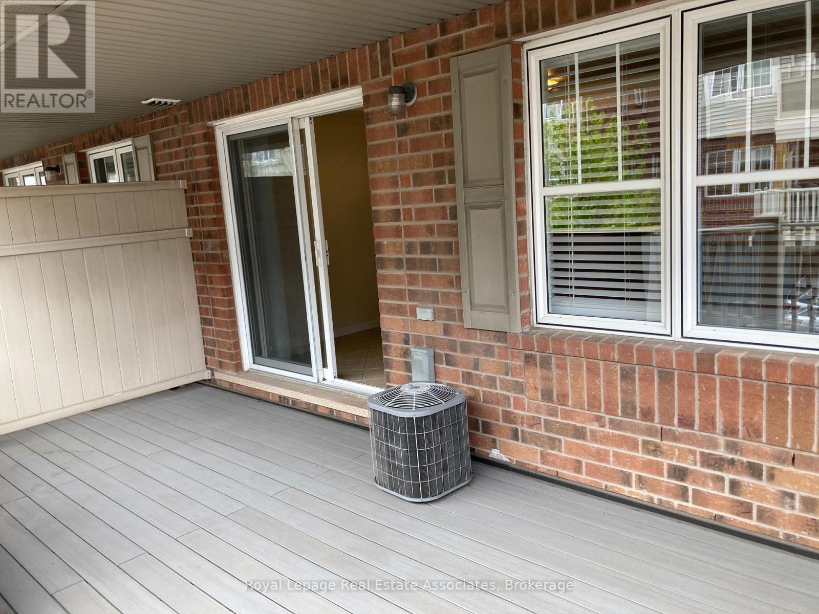 4 - 730 Neighbourhood Circle, Mississauga, Ontario  L5B 0B3 - Photo 17 - W13128440