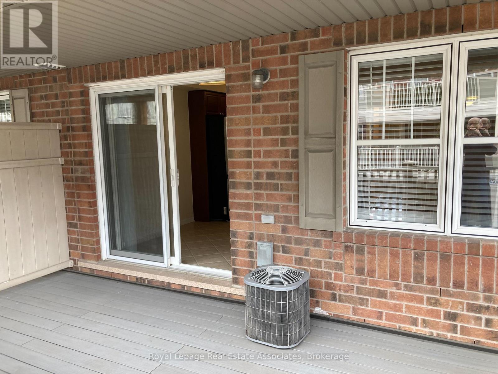 4 - 730 Neighbourhood Circle, Mississauga, Ontario  L5B 0B3 - Photo 18 - W13128440