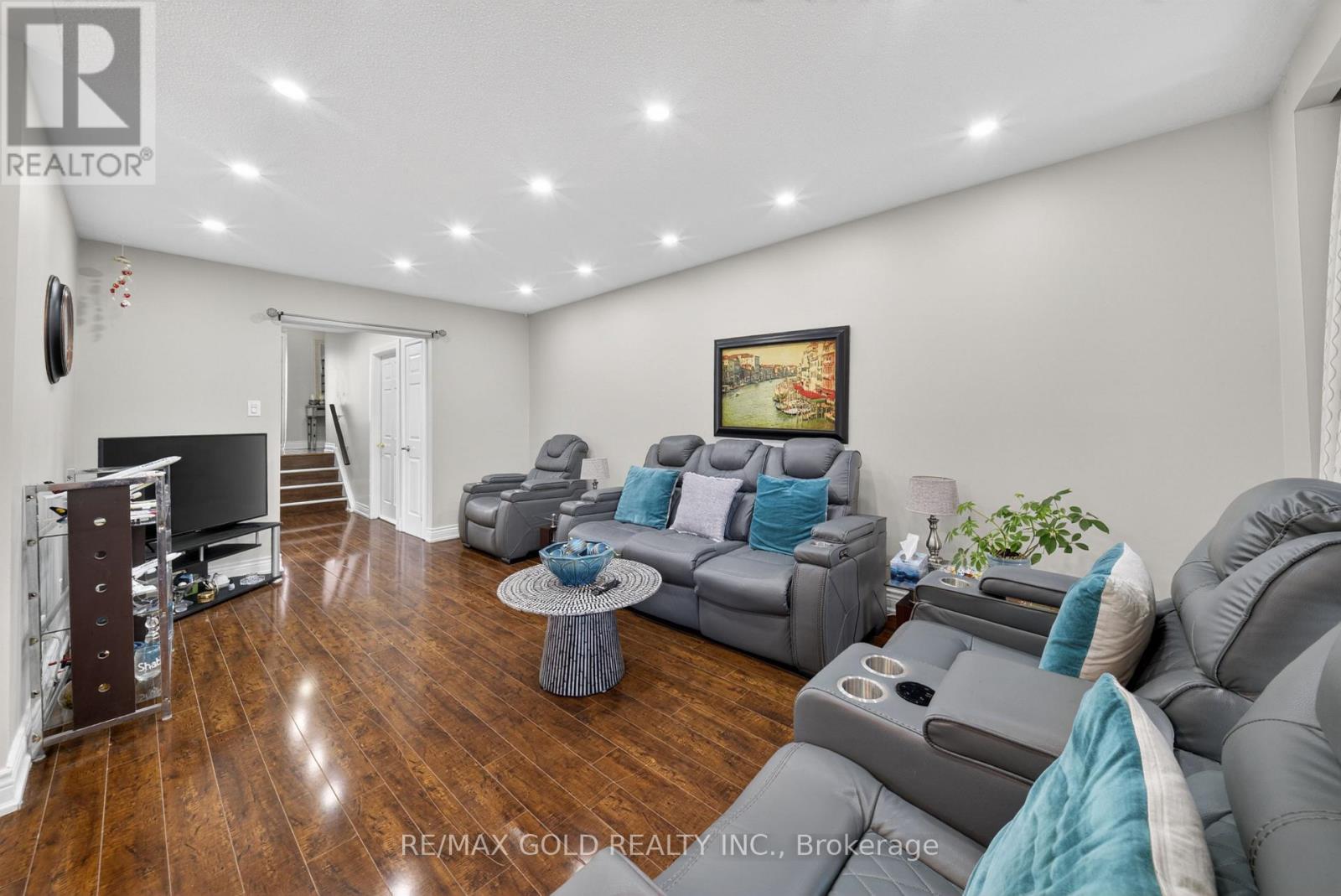 3289 Victory Crescent, Mississauga, Ontario  L4T 1M1 - Photo 7 - W13128462