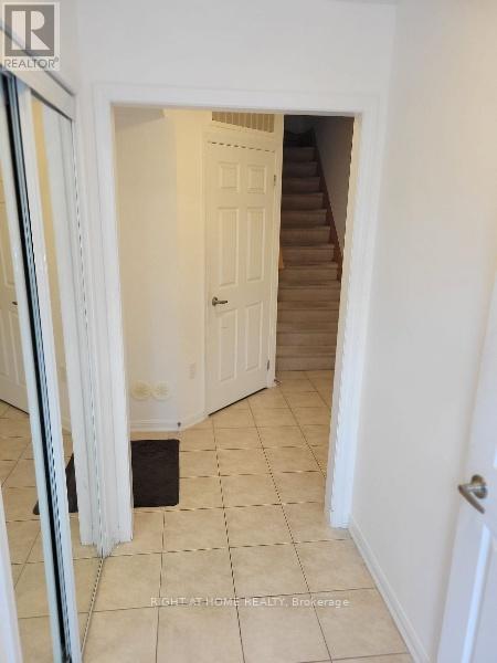 273 Wetenhall Landing, Milton, Ontario  L9T 7B5 - Photo 6 - W13128478