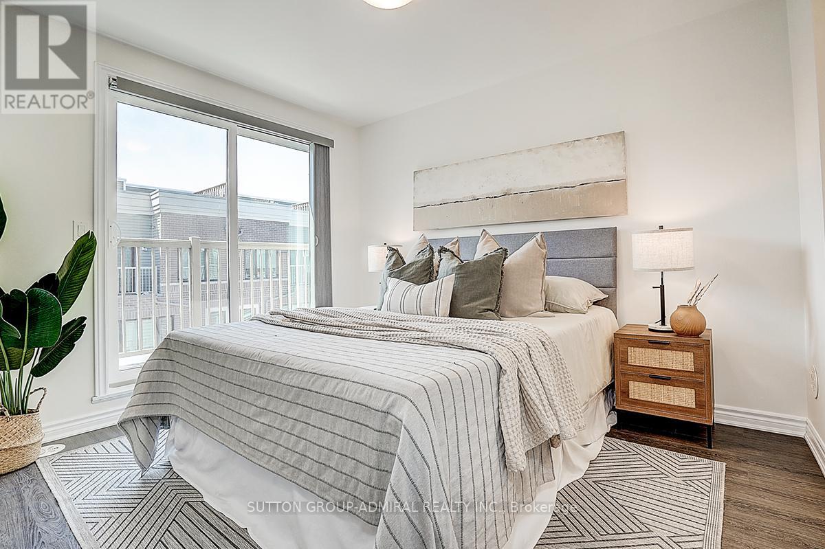 18 - 85 Eastwood Park Gardens, Toronto, Ontario  M8W 0B9 - Photo 16 - W13128480
