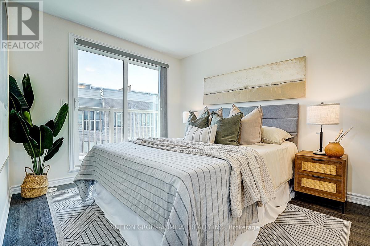 18 - 85 Eastwood Park Gardens, Toronto, Ontario  M8W 0B9 - Photo 17 - W13128480
