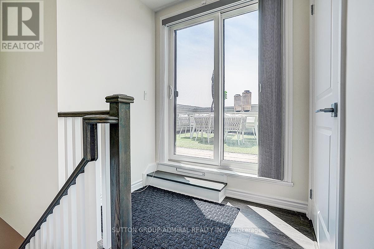 18 - 85 Eastwood Park Gardens, Toronto, Ontario  M8W 0B9 - Photo 27 - W13128480