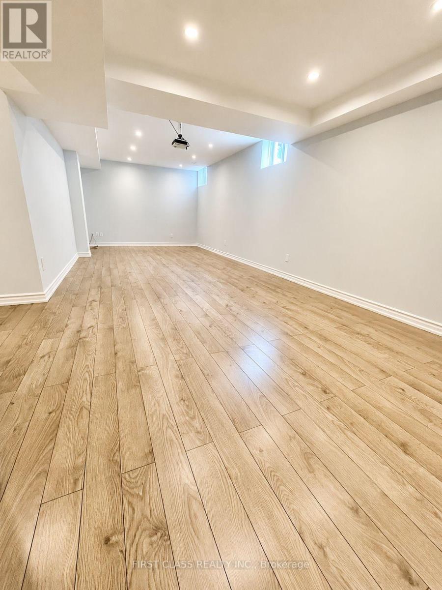 2372 Cornerbrooke Crescent, Oakville, Ontario  L6M 4B5 - Photo 20 - W13128482