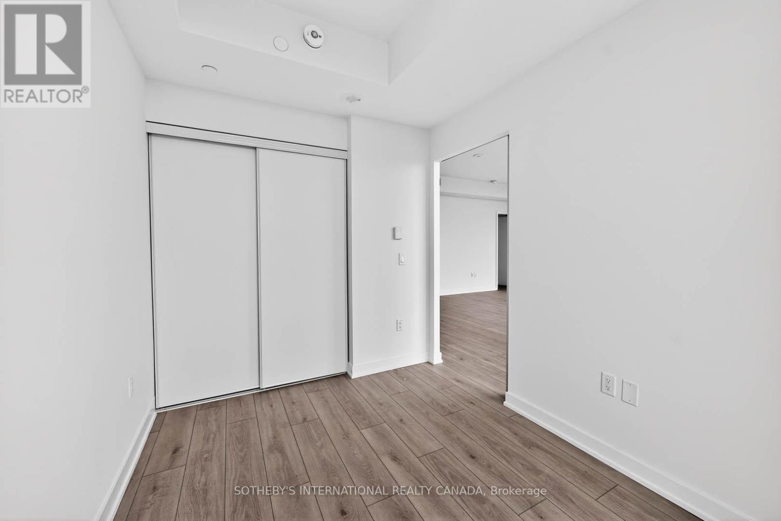 1303 - 1 Fairview Road E, Mississauga, Ontario  L5A 0B4 - Photo 10 - W13128492