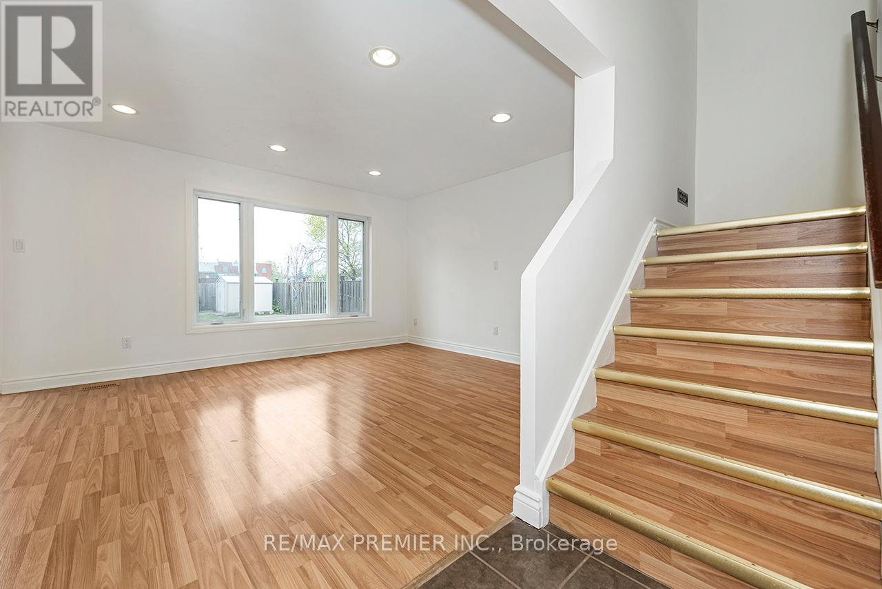 261 Leavens Court, Caledon, Ontario L7E 2A8 - Photo 16 - W13128504
