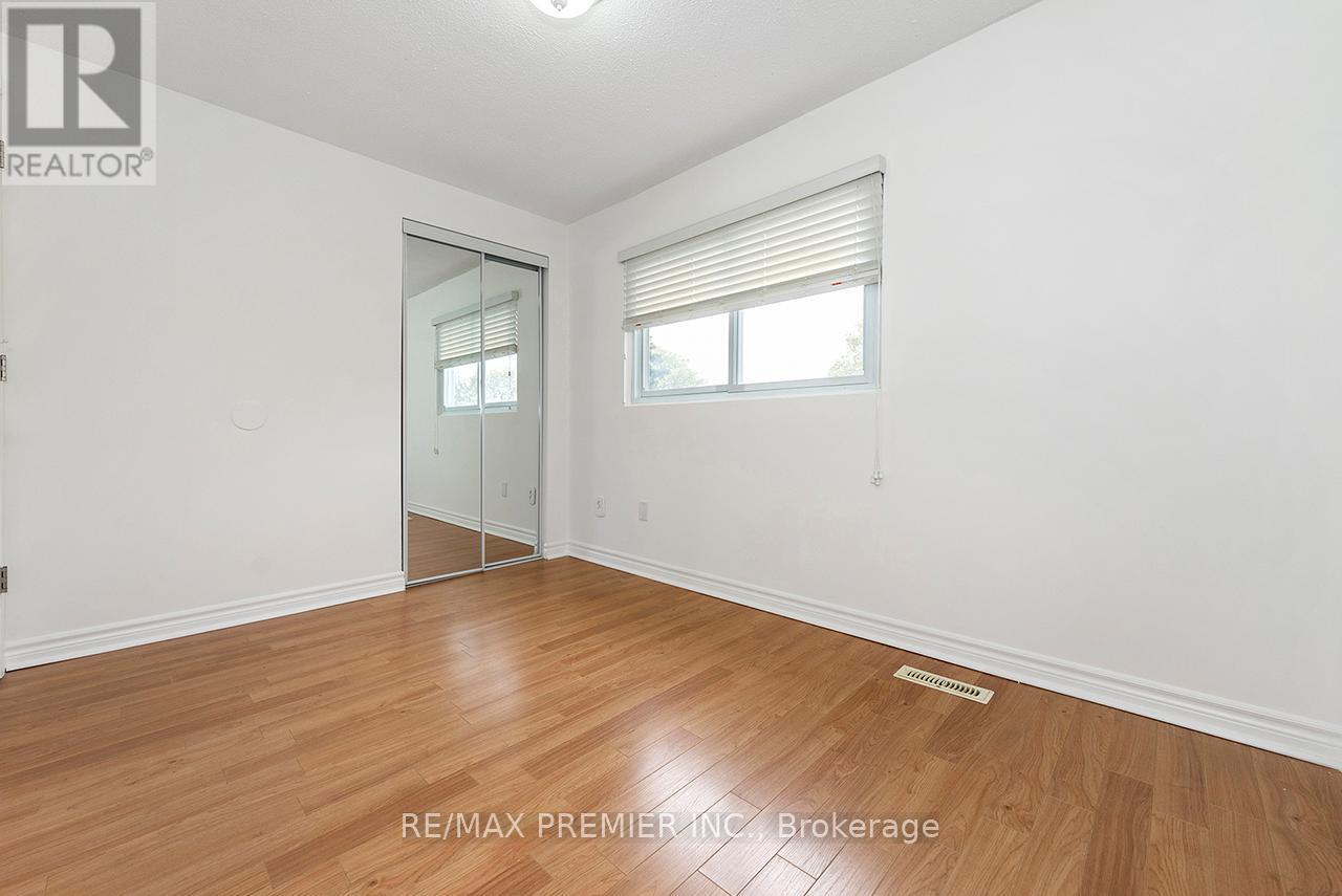 261 Leavens Court, Caledon, Ontario L7E 2A8 - Photo 24 - W13128504