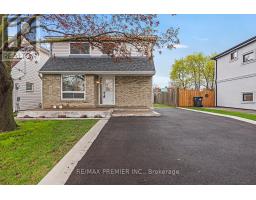 261 LEAVENS COURT, Caledon, Ontario
