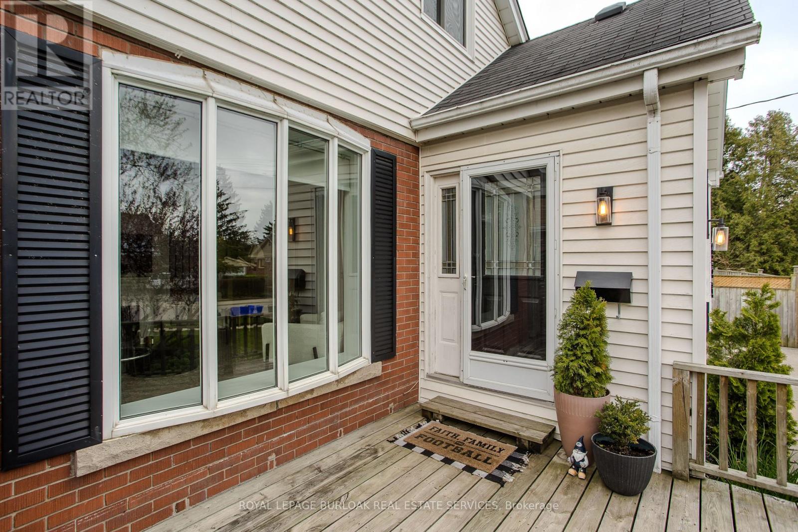 333 St Paul Street, Burlington, Ontario  L7R 3K2 - Photo 4 - W13128518