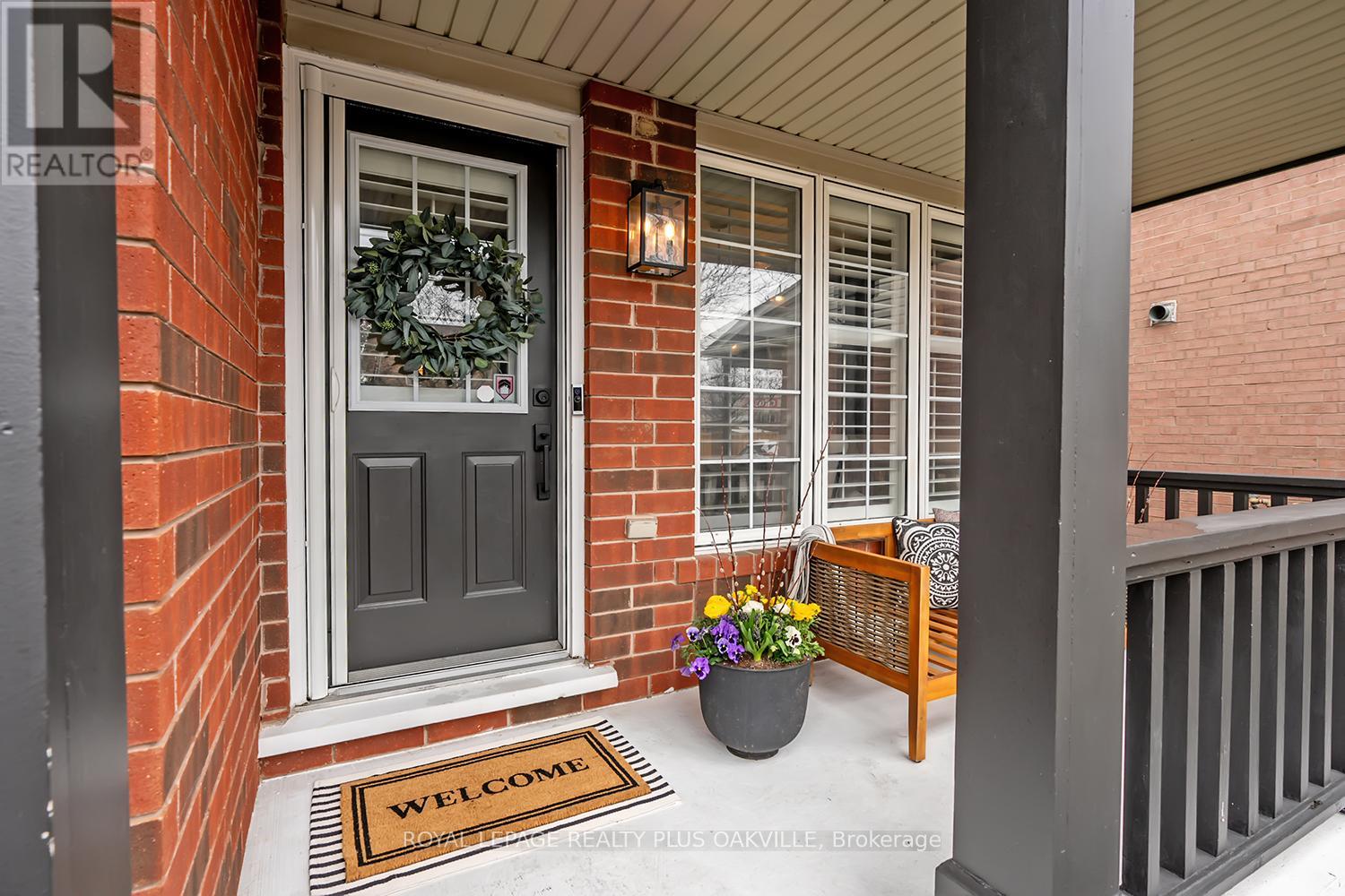 1159 Barclay Circle, Milton, Ontario  L9T 5V8 - Photo 2 - W13128570