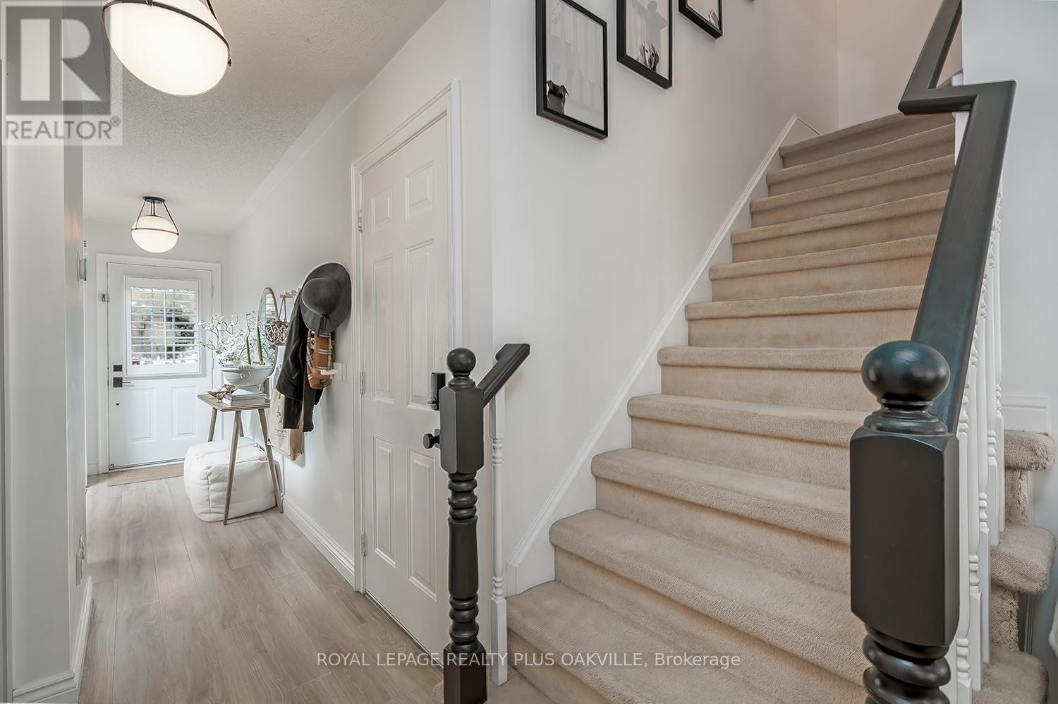 1159 Barclay Circle, Milton, Ontario  L9T 5V8 - Photo 8 - W13128570