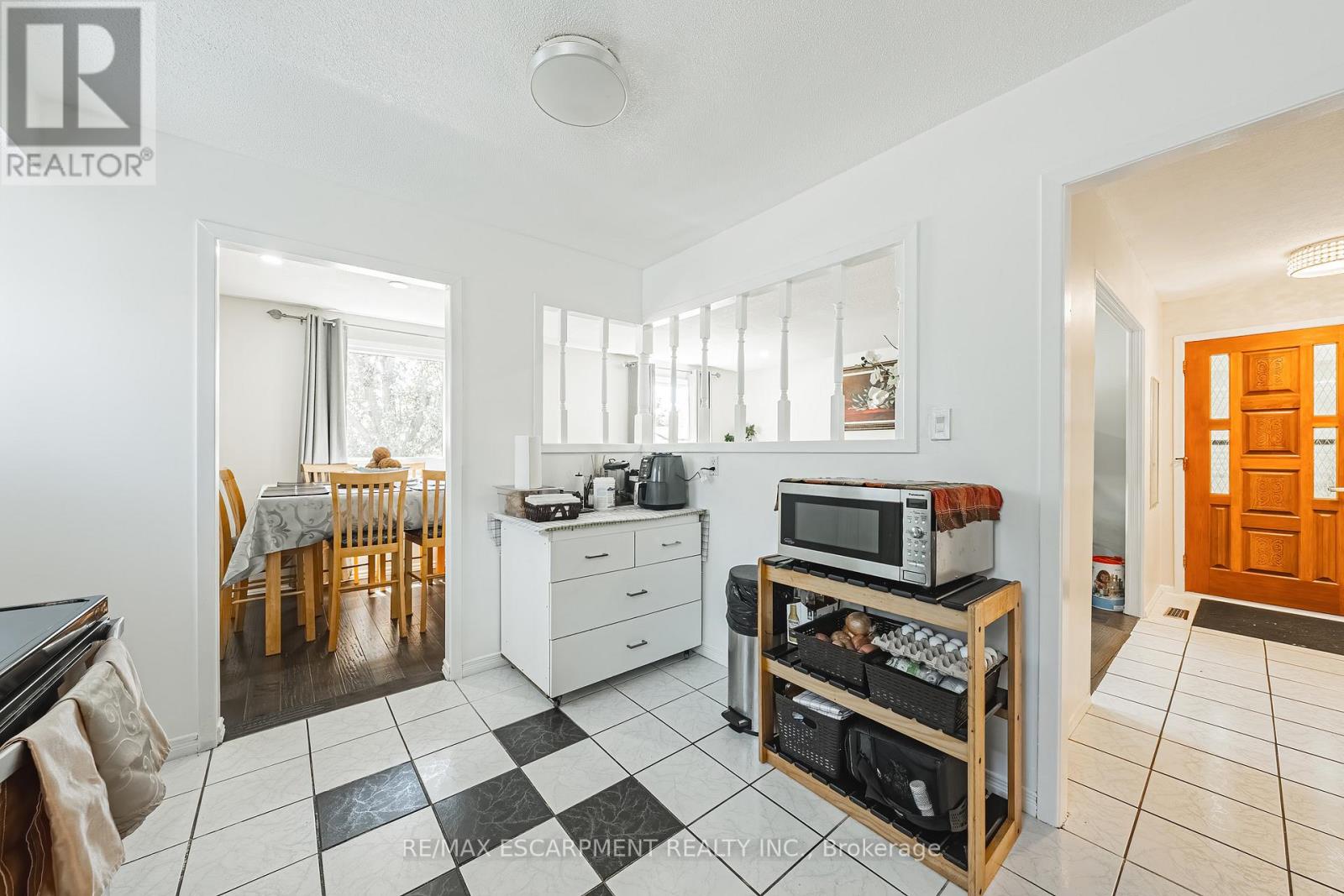 235 Larch Street, Hamilton, Ontario  L8T 4P5 - Photo 12 - X13128500