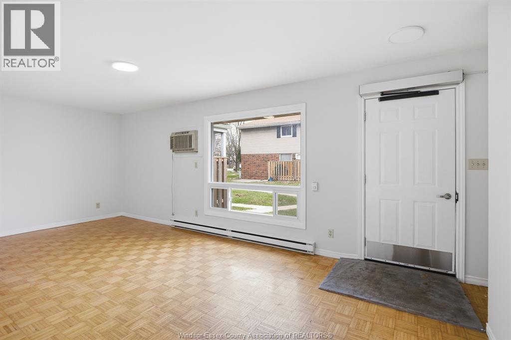 2915 Meadowbrook Lane Unit# 10, Windsor, Ontario  N8T 3C4 - Photo 6 - 26010676