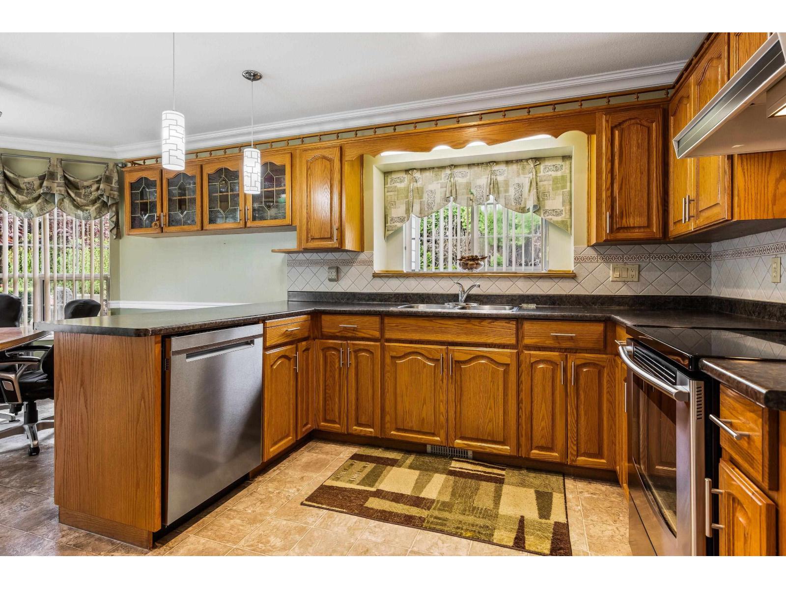 1 2988 Horn Street, Abbotsford, British Columbia  V2S 3C1 - Photo 5 - R3122054