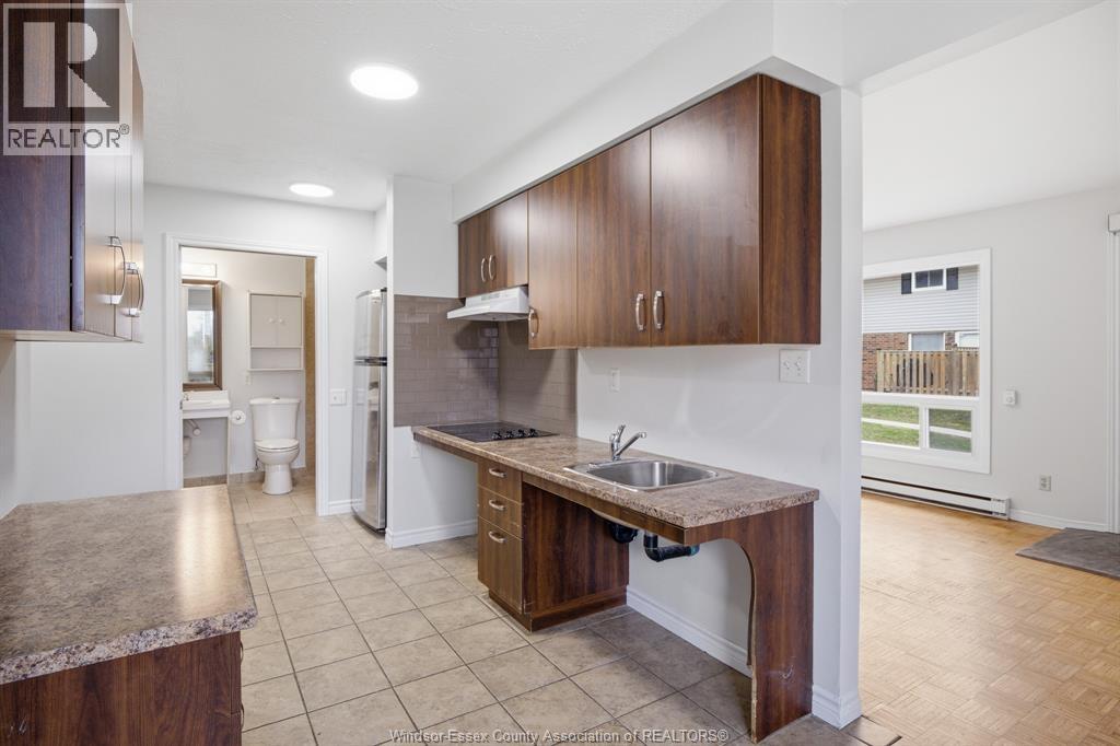 2915 Meadowbrook Lane Unit# 10, Windsor, Ontario  N8T 3C4 - Photo 8 - 26010676