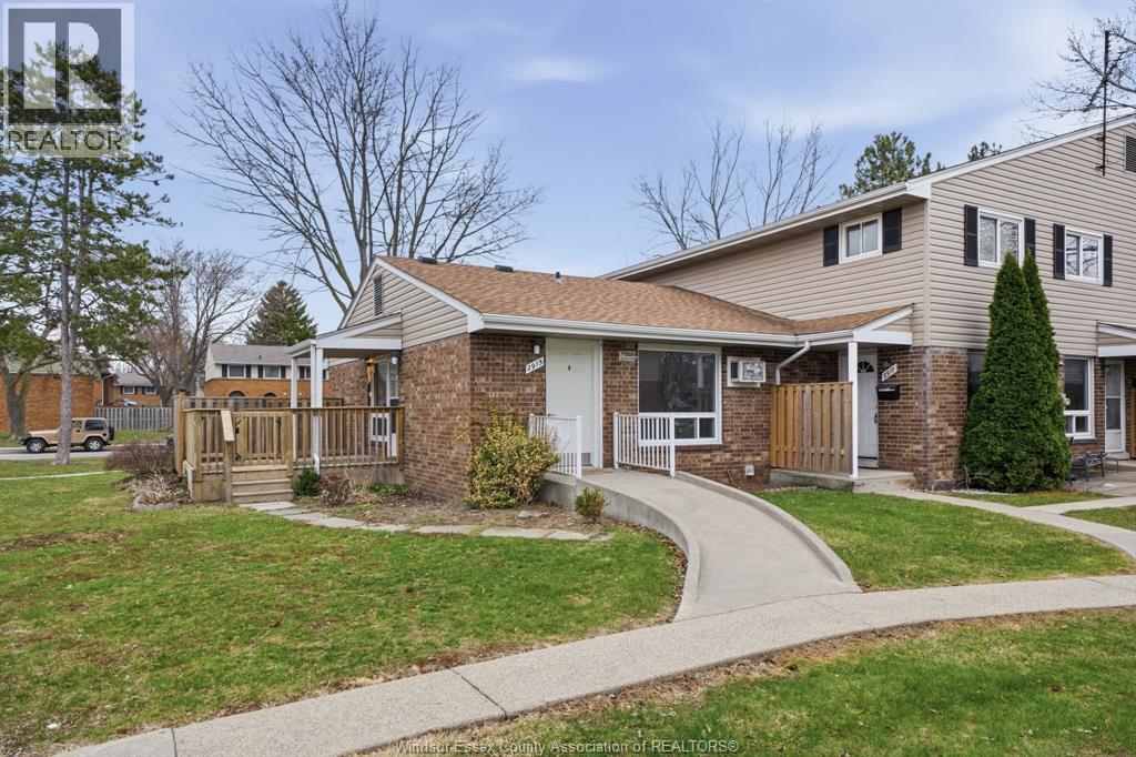 2915 MEADOWBROOK LANE Unit# 10, Windsor, Ontario
