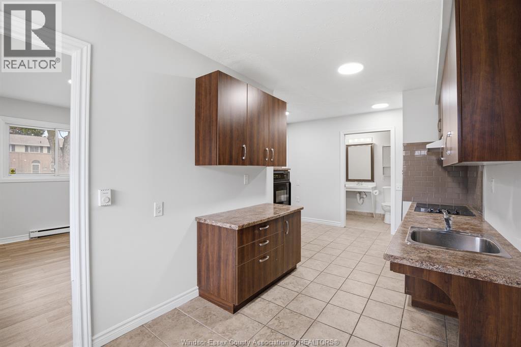 2915 Meadowbrook Lane Unit# 10, Windsor, Ontario  N8T 3C4 - Photo 9 - 26010676