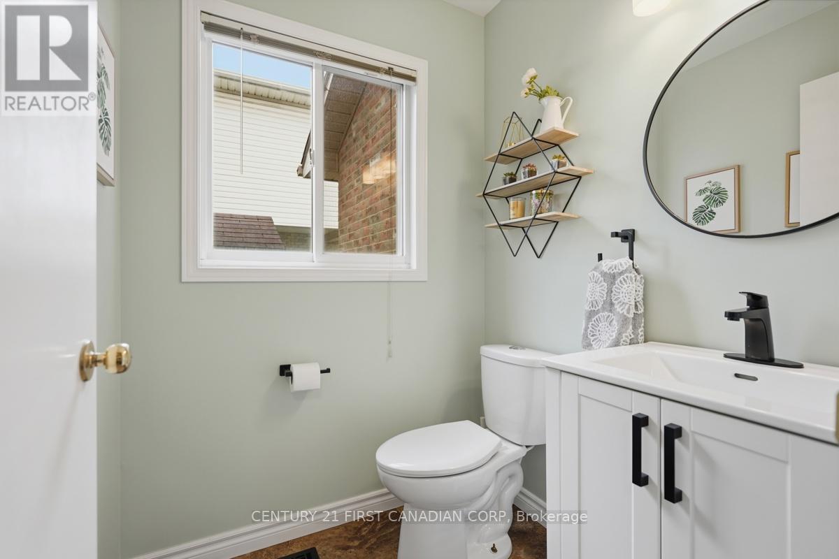 792 Guildwood Boulevard, London North, Ontario  N6H 5G2 - Photo 19 - X13128670