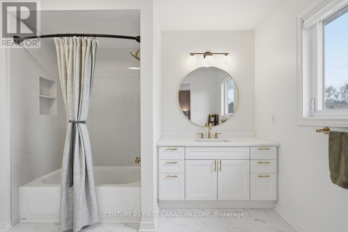 792 Guildwood Boulevard, London North, Ontario  N6H 5G2 - Photo 25 - X13128670