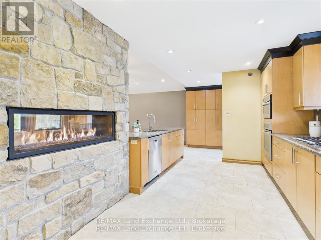 203 Campbell Crescent, Kincardine, Ontario  N2Z 1B9 - Photo 9 - X13128814