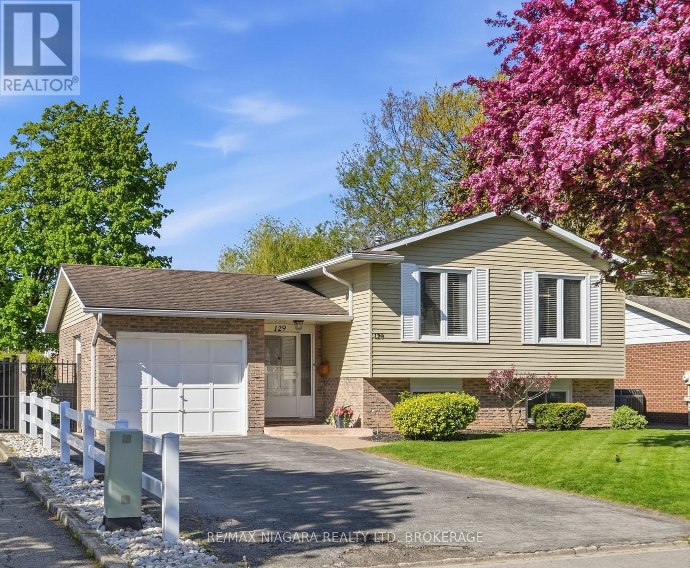 129 ELMA STREET, St. Catharines, Ontario