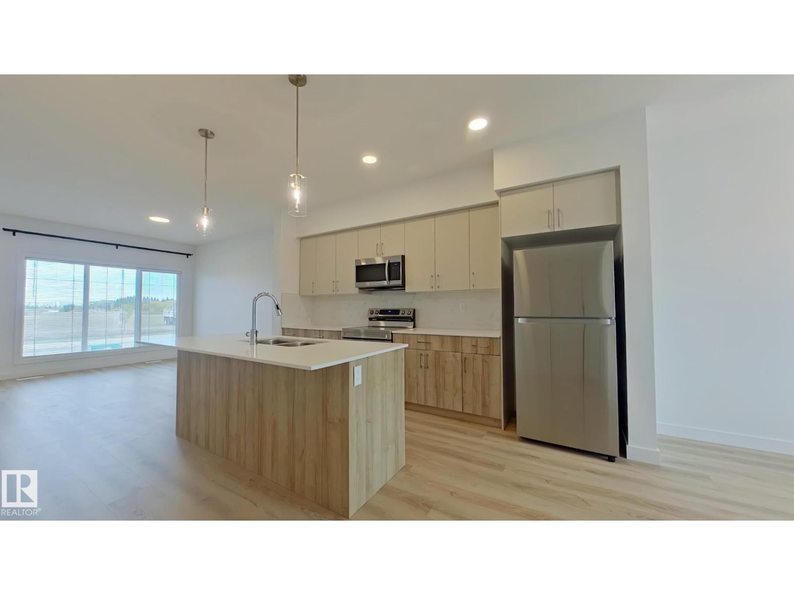 #Main 1037 Aster BV NW, edmonton, Alberta