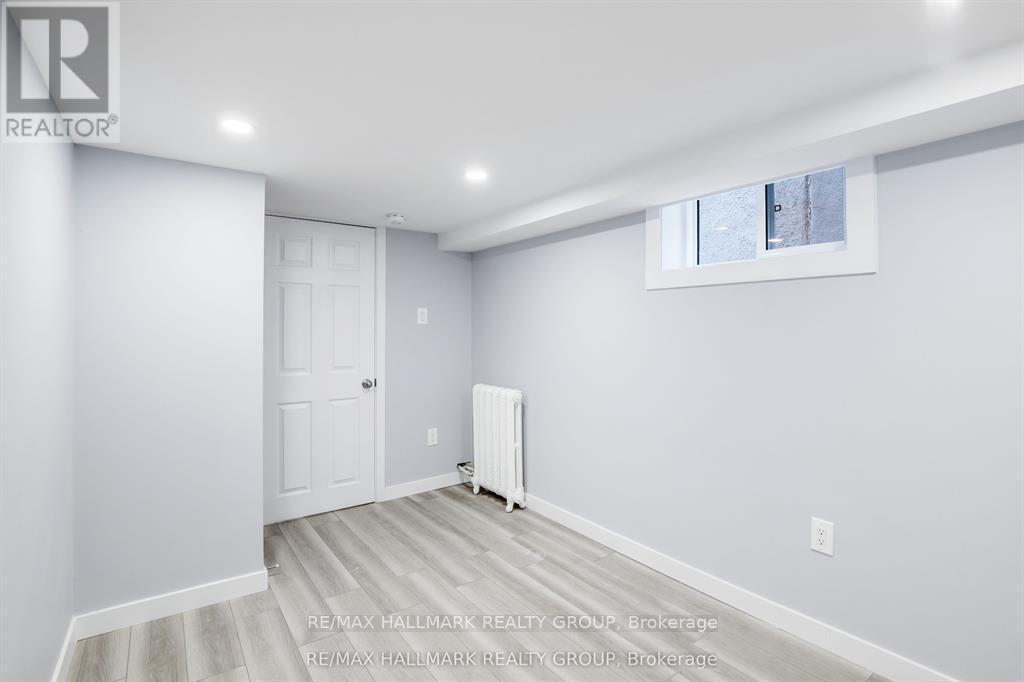 B - 15 Marier Avenue, Ottawa, Ontario  K1L 5S6 - Photo 12 - X13128696